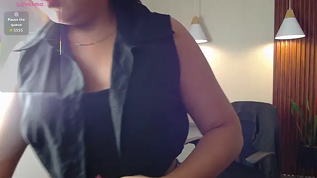 Snapshot of _Victoria_Collins chatting on February 24, 2026, 12:03 pm Victoria Collins online show from February 24, 2026, 12:03 pm