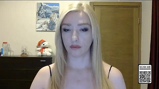 Snapshot of Wild_Silk_Desire chatting on January 17, 2026, 1:49 pm Wild Silk Desire online show from January 17, 2026, 1:49 pm