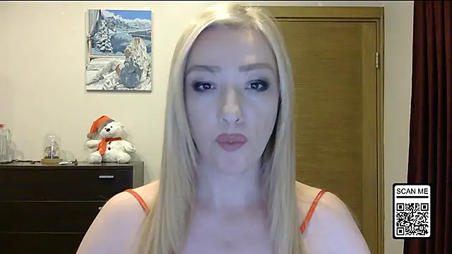 Snapshot of Wild_Silk_Desire chatting on January 18, 2026, 1:59 pm Wild Silk Desire online show from January 18, 2026, 1:59 pm