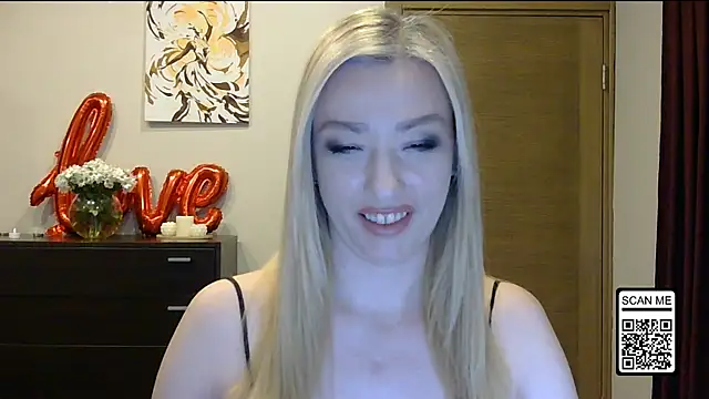 Snapshot of Wild_Silk_Desire chatting on February 23, 2026, 4:59 pm Wild Silk Desire online show from February 23, 2026, 4:59 pm