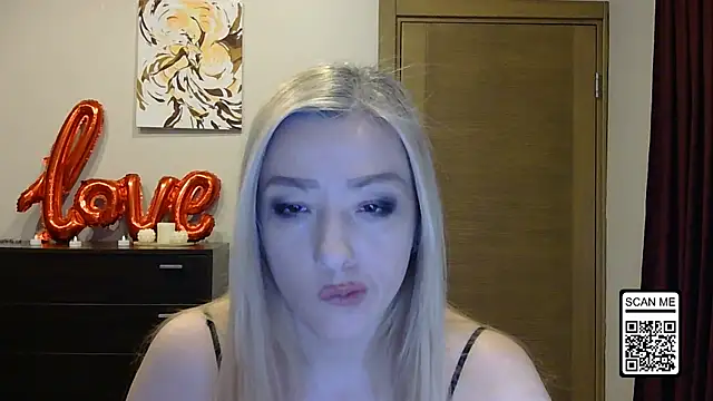 Snapshot of Wild_Silk_Desire chatting on March 7, 2026, 4:15 pm Wild Silk Desire online show from March 7, 2026, 4:15 pm