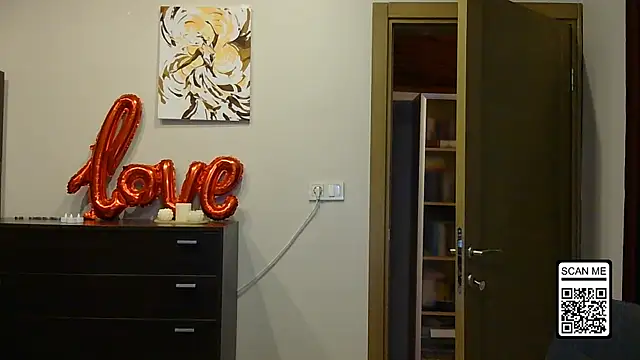 Snapshot of Wild_Silk_Desire chatting on March 14, 2026, 4:45 pm Wild Silk Desire online show from March 14, 2026, 4:45 pm