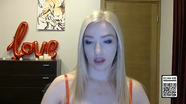 Snapshot of Wild_Silk_Desire chatting on March 15, 2026, 4:46 pm Wild Silk Desire online show from March 15, 2026, 4:46 pm