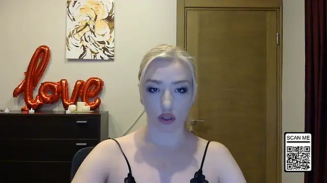 Snapshot of Wild_Silk_Desire chatting on March 17, 2026, 4:54 pm Wild Silk Desire online show from March 17, 2026, 4:54 pm