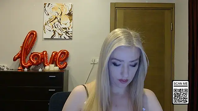 Snapshot of Wild_Silk_Desire chatting on March 20, 2026, 5:18 pm Wild Silk Desire online show from March 20, 2026, 5:18 pm