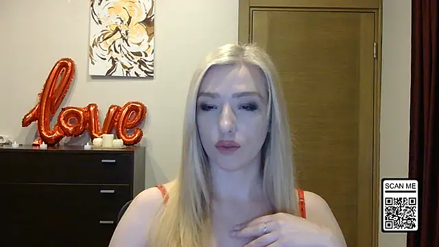 Snapshot of Wild_Silk_Desire chatting on March 23, 2026, 5:17 pm Wild Silk Desire online show from March 23, 2026, 5:17 pm