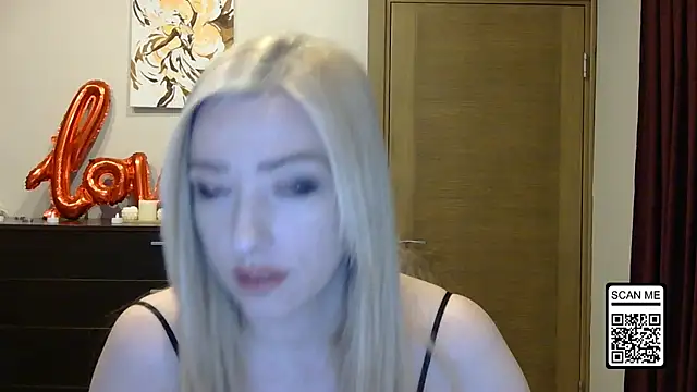 Snapshot of Wild_Silk_Desire chatting on March 31, 2026, 5:13 pm Wild Silk Desire online show from March 31, 2026, 5:13 pm