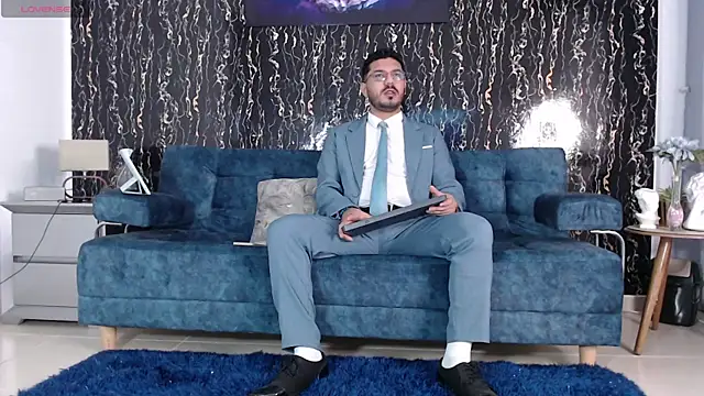 samuelcoopeer online show from November 8, 2025, 1:33 pm