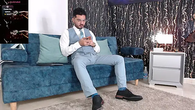 samuelcoopeer online show from November 23, 2025, 3:34 pm