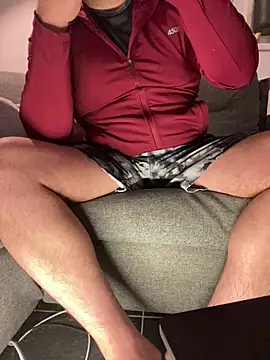 Snapshot of CloudyMuscleBeefy chatting on March 10, 2026, 12:04 am CloudyMuscleBeefy online show from March 10, 2026, 12:04 am