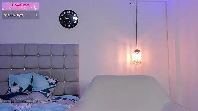 Snapshot of Santy_Stump chatting on September 20, 2025, 6:53 pm Santy Stump online show from September 20, 2025, 6:53 pm