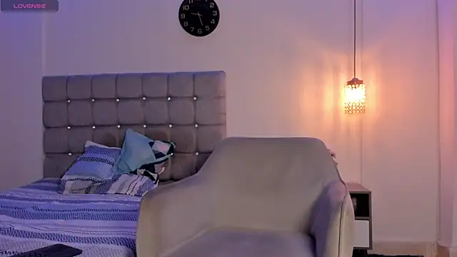 Snapshot of Santy_Stump chatting on October 11, 2025, 9:24 pm Santy Stump online show from October 11, 2025, 9:24 pm