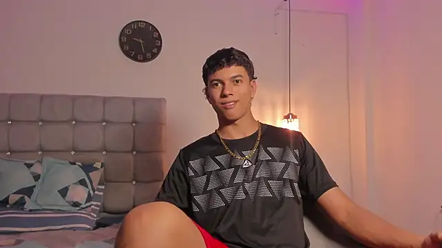 Snapshot of Santy_Stump chatting on November 5, 2025, 9:26 pm Santy Stump online show from November 5, 2025, 9:26 pm