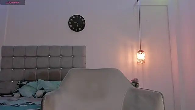 Snapshot of Santy_Stump chatting on November 21, 2025, 8:40 pm Santy Stump online show from November 21, 2025, 8:40 pm