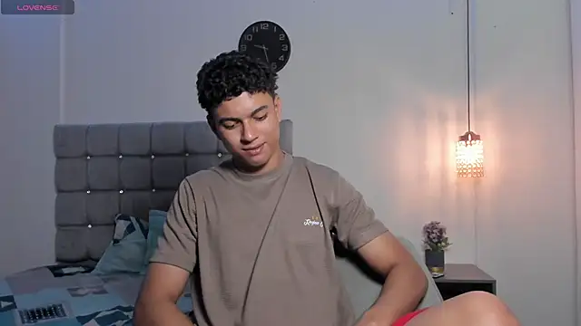 Snapshot of Santy_Stump chatting on December 1, 2025, 8:58 pm Santy Stump online show from December 1, 2025, 8:58 pm