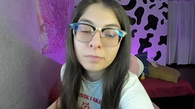 abbie jensen  online show from November 19, 2025, 10:21 pm