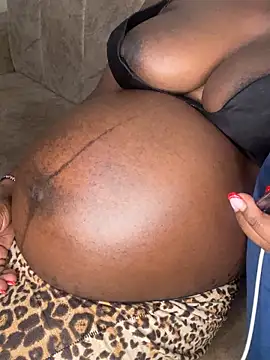 Snapshot of bignipple254 chatting on March 19, 2026, 7:18 pm bignipple254 online show from March 19, 2026, 7:18 pm