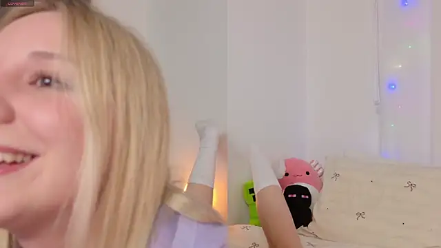 Snapshot of SabrinaRosed chatting on October 4, 2025, 4:38 pm SabrinaRosed online show from October 4, 2025, 4:38 pm