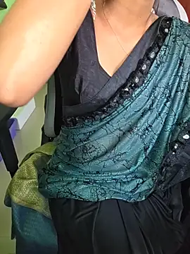 Snapshot of Isha_Sax chatting on May 3, 2026, 3:23 am Isha Sax online show from May 3, 2026, 3:23 am