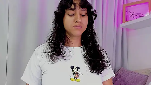 niia7 online show from February 20, 2026, 7:36 pm