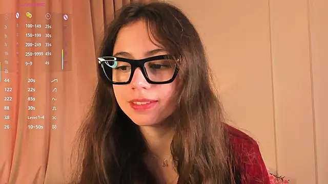 Snapshot of JulianaChapel chatting on September 13, 2025, 8:36 am JulianaChapel online show from September 13, 2025, 8:36 am