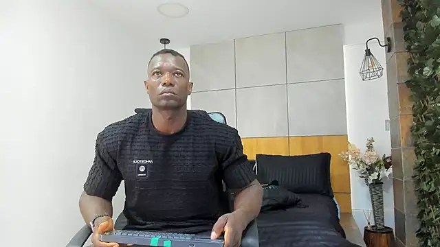 MarcusBlack  online show from February 27, 2026, 12:05 pm