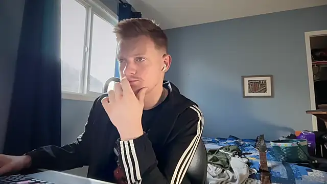 lustylyndon online show from April 10, 2026, 3:17 pm