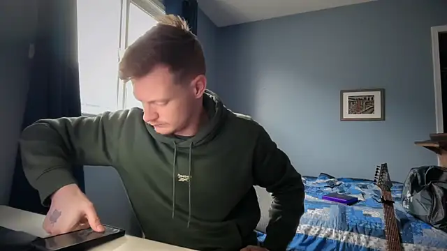 lustylyndon online show from April 14, 2026, 4:02 pm