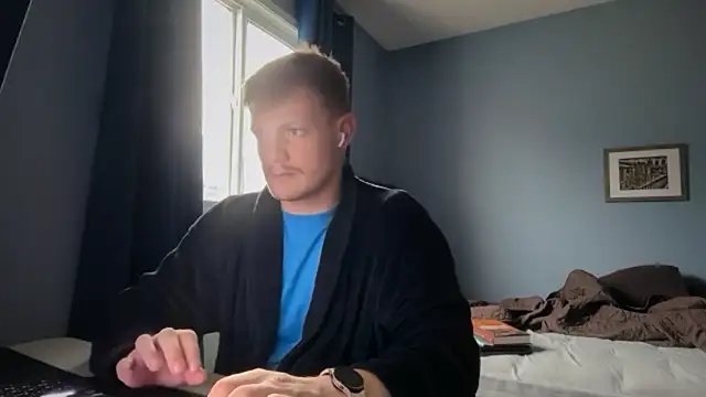 lustylyndon online show from April 22, 2026, 7:15 pm