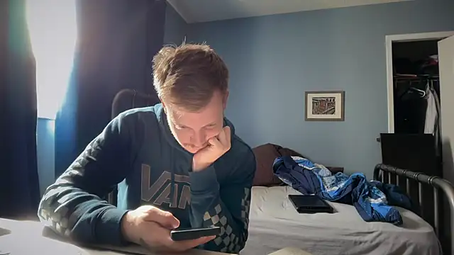 lustylyndon online show from April 26, 2026, 5:32 pm