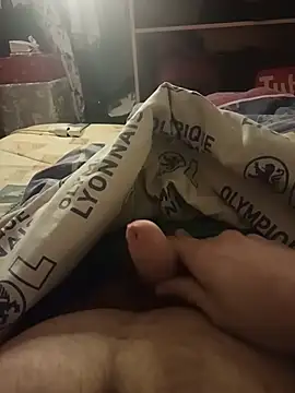 matlecoq2 online show from December 22, 2025, 7:11 pm