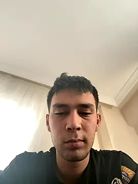 Snapshot of Yucel_9595 chatting on October 27, 2025, 5:33 am Yucel 9595 online show from October 27, 2025, 5:33 am