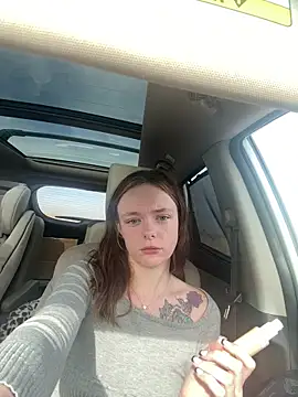 Snapshot of superlonelygirl04 chatting on December 19, 2025, 7:21 pm superlonelygirl04 online show from December 19, 2025, 7:21 pm