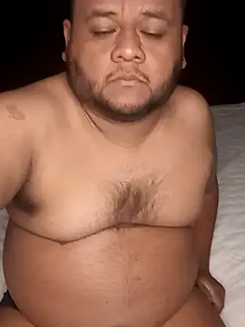 Snapshot of Osogaypardo chatting on October 26, 2025, 11:31 pm Osogaypardo online show from October 26, 2025, 11:31 pm