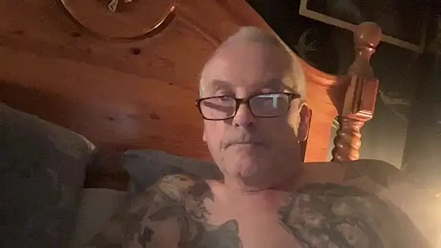 poggles online show from November 30, 2025, 5:00 am