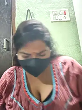 Snapshot of Liyaa_24 chatting on February 22, 2026, 4:05 pm Liyaa 24 online show from February 22, 2026, 4:05 pm