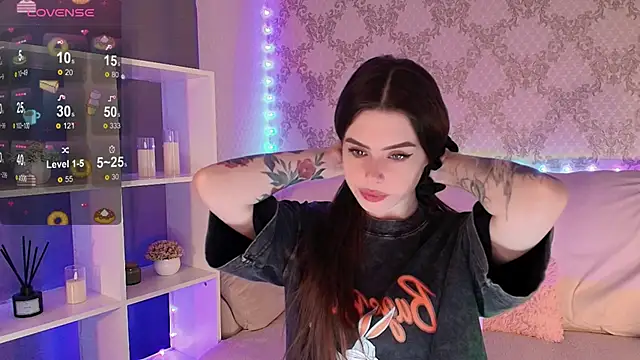 HolyMiax online show from May 4, 2026, 3:35 am