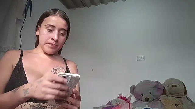 Snapshot of twodoo chatting on November 5, 2025, 7:58 pm twodoo online show from November 5, 2025, 7:58 pm