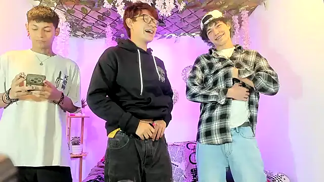 Bastian boyshot77 online show from January 12, 2026, 7:19 pm