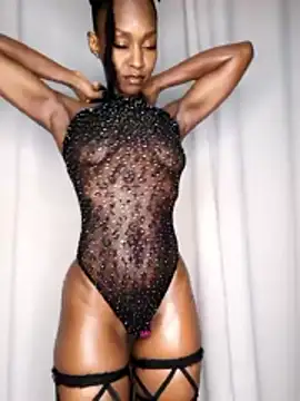 Snapshot of chocolatehotwife chatting on June 5, 2026, 11:54 pm chocolatehotwife online show from June 5, 2026, 11:54 pm
