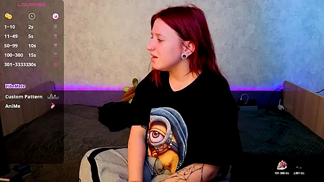 Snapshot of Mini_Lady1 chatting on November 2, 2025, 7:11 am Mini Lady1 online show from November 2, 2025, 7:11 am