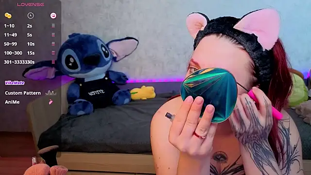 Snapshot of Mini_Lady1 chatting on November 9, 2025, 8:34 am Mini Lady1 online show from November 9, 2025, 8:34 am