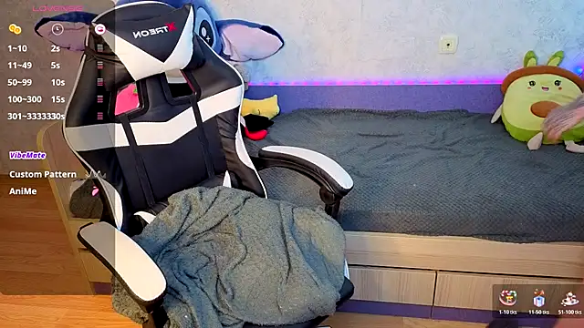 Snapshot of Mini_Lady1 chatting on November 25, 2025, 6:57 am Mini Lady1 online show from November 25, 2025, 6:57 am