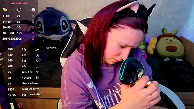 Snapshot of Mini_Lady1 chatting on November 29, 2025, 4:15 am Mini Lady1 online show from November 29, 2025, 4:15 am