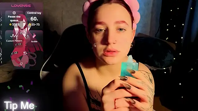 Snapshot of Mini_Lady1 chatting on March 13, 2026, 9:38 am Mini Lady1 online show from March 13, 2026, 9:38 am