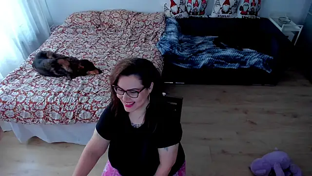 Squirt Kimm online show from December 16, 2025, 9:03 am