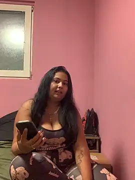 Melissa10 online show from November 9, 2025, 7:45 pm