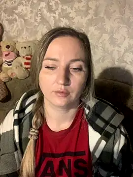 hotsteacher online show from November 21, 2025, 3:27 am