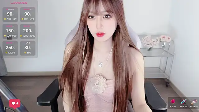 OwQoll online show from April 15, 2026, 4:52 am