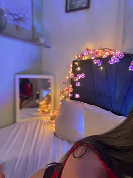 im-isabella online show from May 16, 2026, 12:07 am